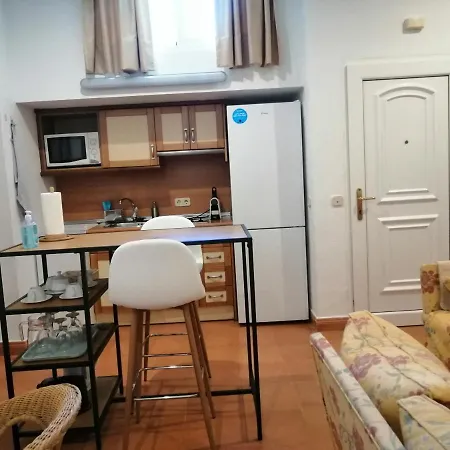 Acogedora Con Entrada Independiente Apartamento